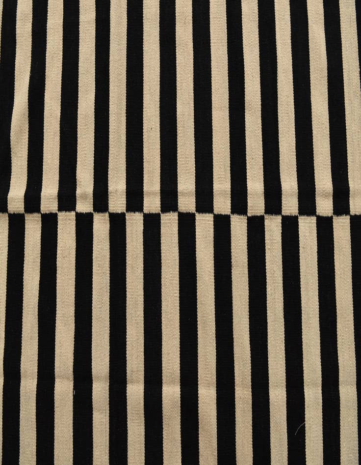 Detail image of  8' 3 x 10' 9  Hand Woven Kilim Modern Wool Rug