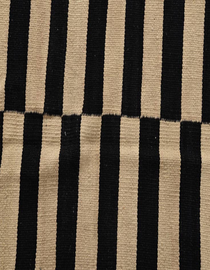 Detail image of  8' 1 x 11'  Hand Woven Kilim Modern Wool Rug