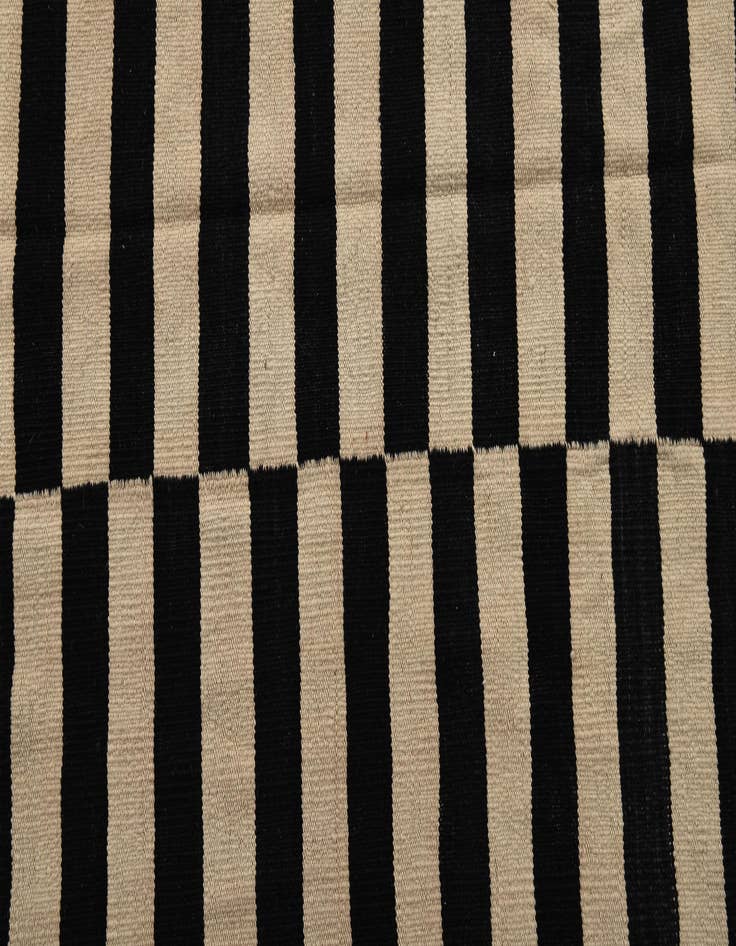 Detail image of  8' 1 x 11' 1  Hand Woven Kilim Modern Wool Rug