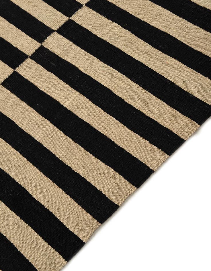 Detail image of  6' 9 x 9' 9  Hand Woven Kilim Modern Wool Rug