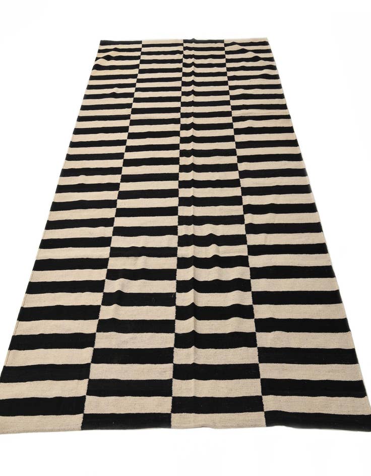 Detail image of  6' 8 x 9' 9  Hand Woven Kilim Modern Wool Rug