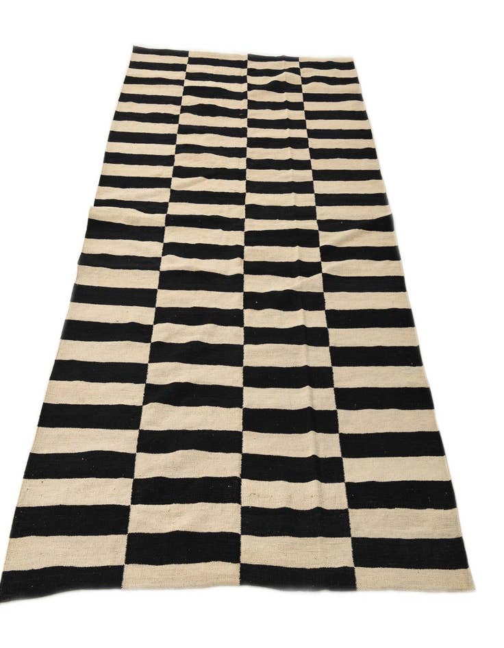 Detail image of  5' 5 x 7' 10  Hand Woven Kilim Modern Wool Rug