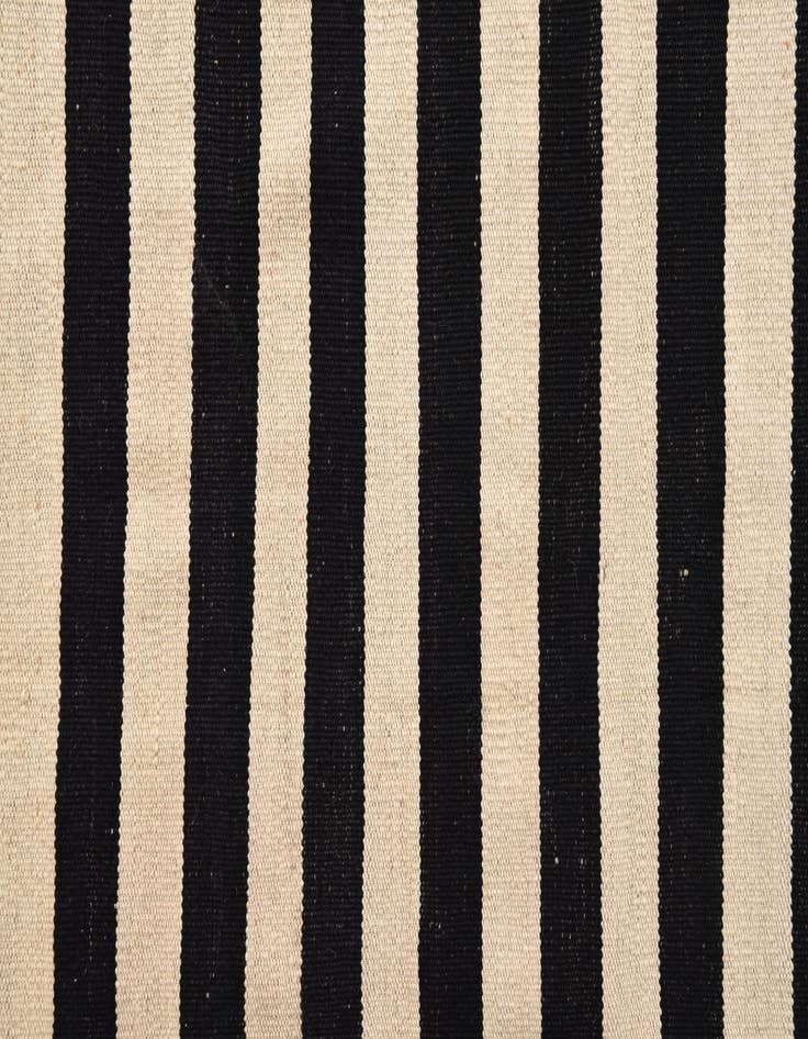 Detail image of  6' x 7' 6  Hand Woven Kilim Modern Wool Rug