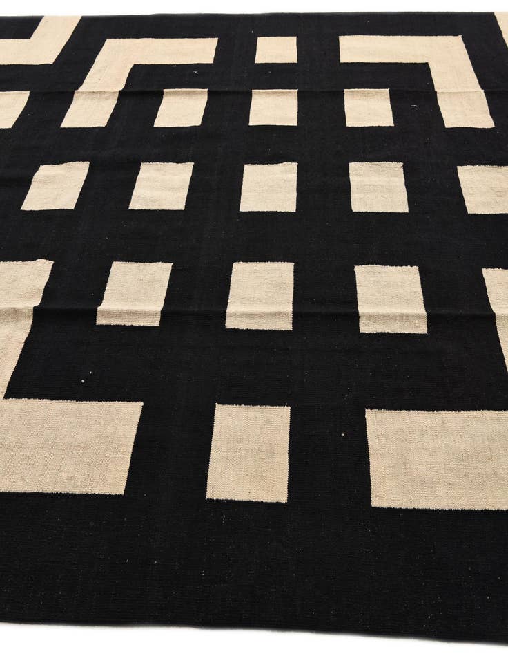 Detail image of  8' 6 x 9' 7  Hand Woven Kilim Modern Wool Rug