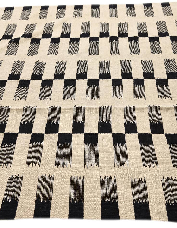 Detail image of  5' 8 x 7' 9  Hand Woven Kilim Modern Wool Rug
