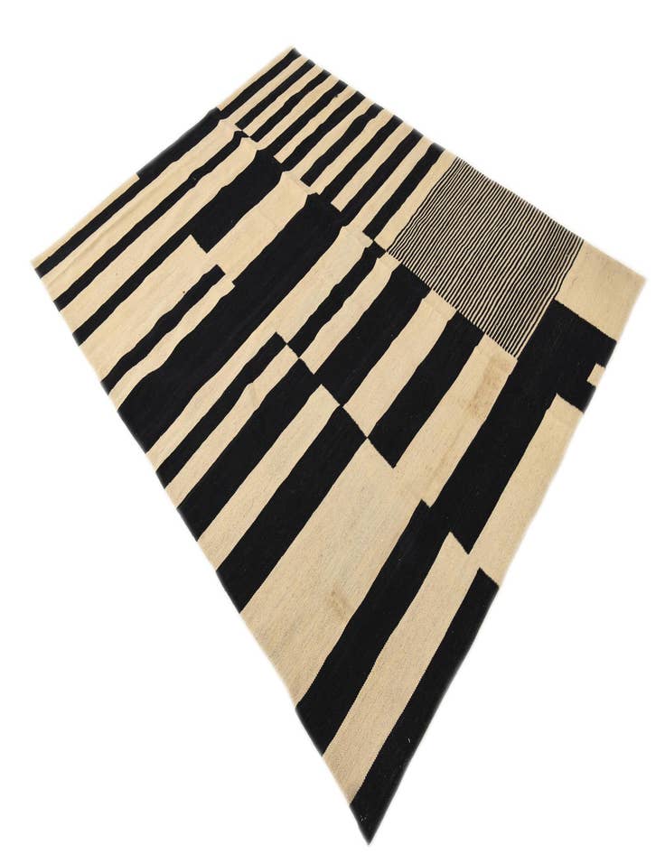 Detail image of  5' 10 x 7' 8  Hand Woven Kilim Modern Wool Rug