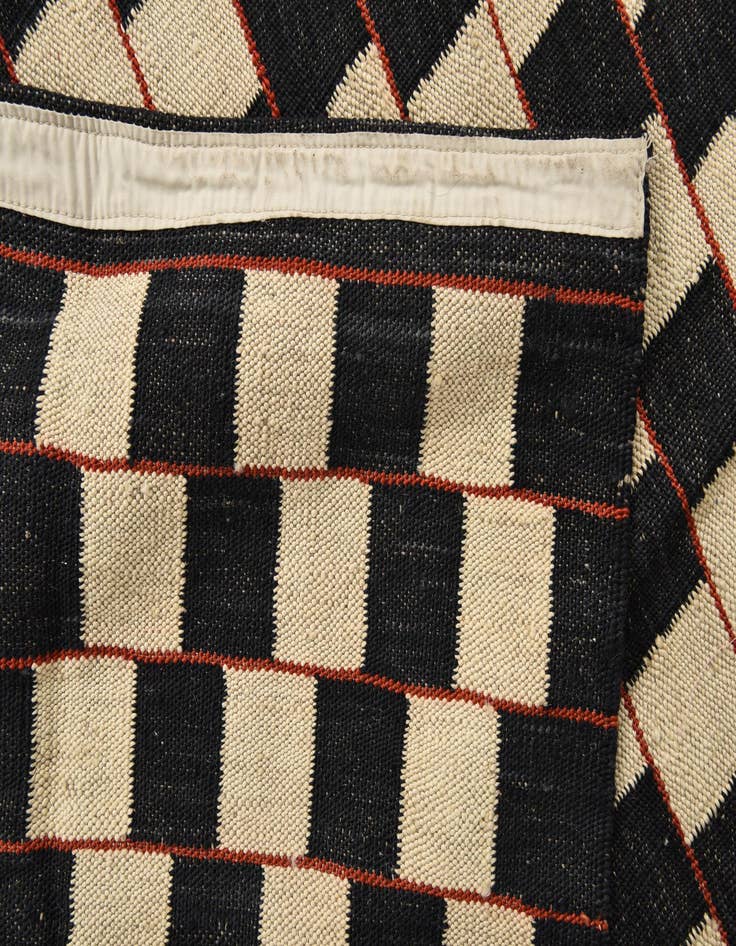 Detail image of  5' 8 x 7' 7  Hand Woven Kilim Modern Wool Rug