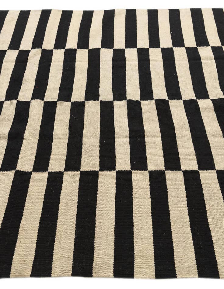 Detail image of  5' 8 x 7' 9  Hand Woven Kilim Modern Wool Rug