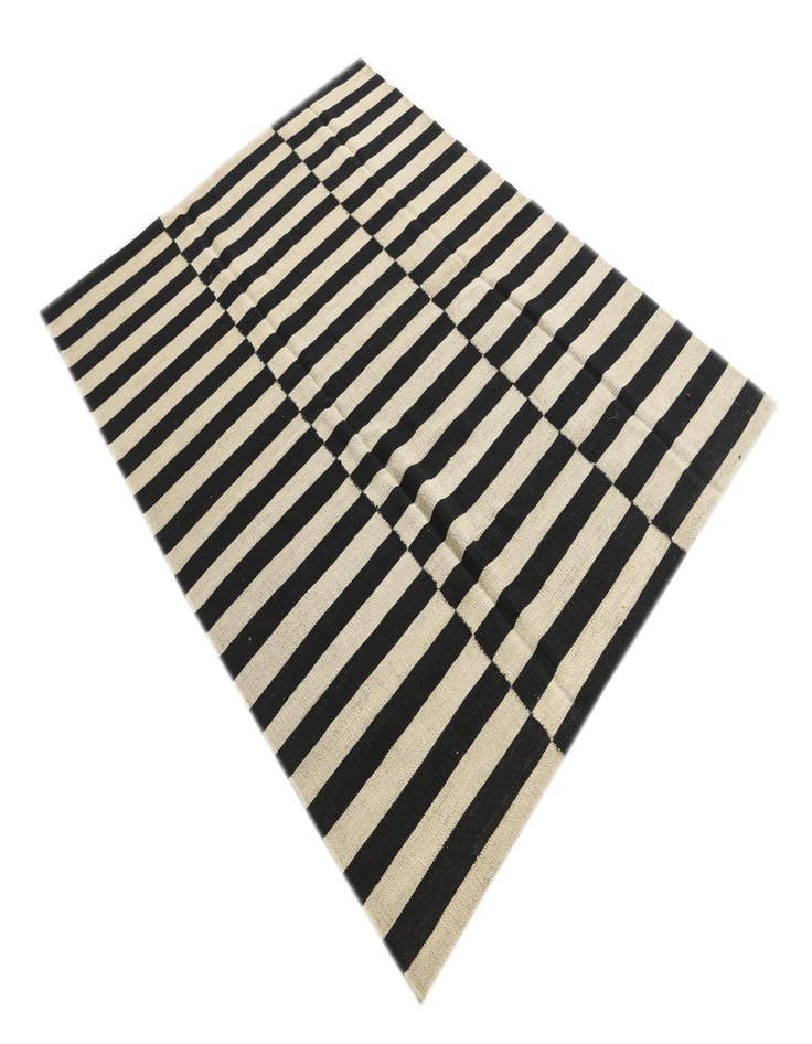 Detail image of  4' 9 x 6' 3  Hand Woven Kilim Modern Wool Rug