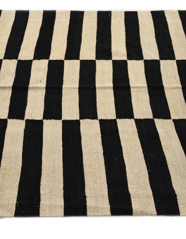 Detail image of  4' 2 x 6'  Hand Woven Kilim Modern Wool Rug