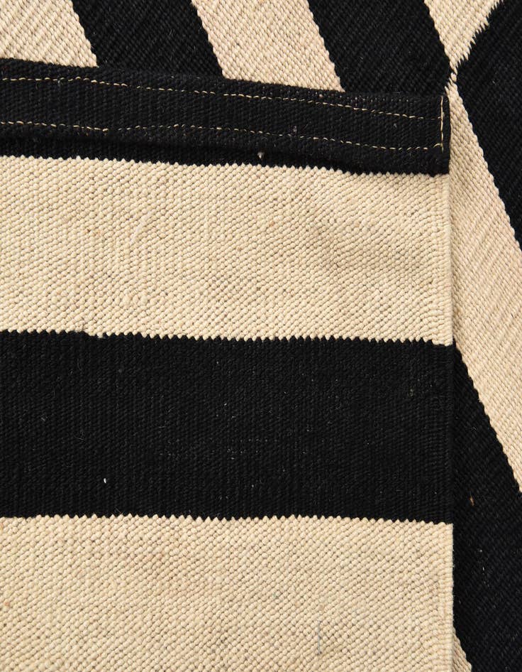 Detail image of  3' 4 x 4' 9  Hand Woven Kilim Modern Wool Rug