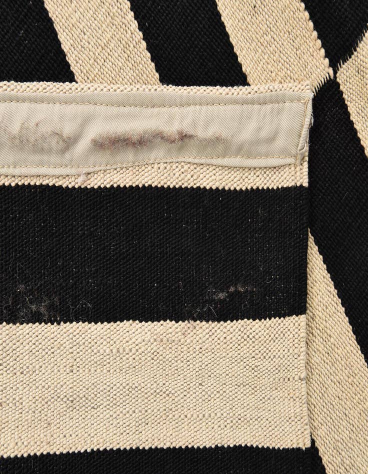 Detail image of  3' 4 x 4' 10  Hand Woven Kilim Modern Wool Rug