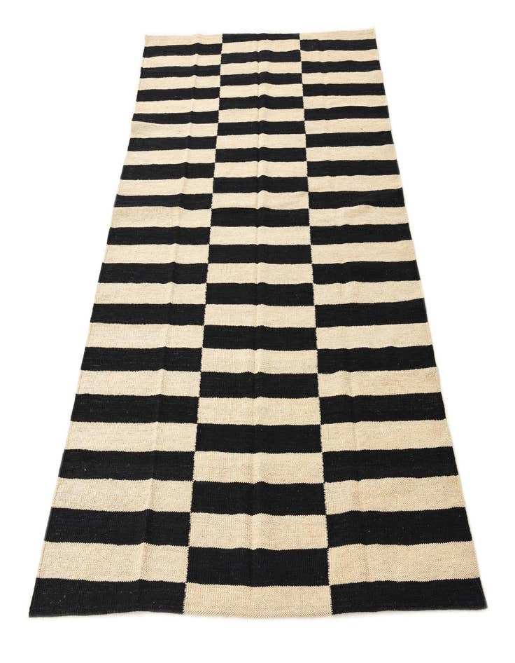 Detail image of  4' 2 x 5' 10  Hand Woven Kilim Modern Wool Rug