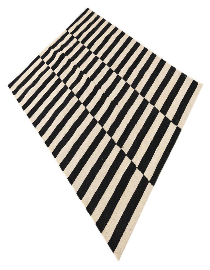 Detail image of  4' 3 x 5' 10  Hand Woven Kilim Modern Wool Rug