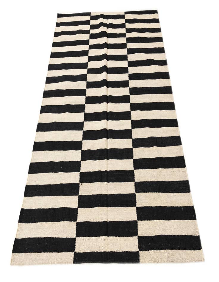 Detail image of  4' 3 x 5' 10  Hand Woven Kilim Modern Wool Rug