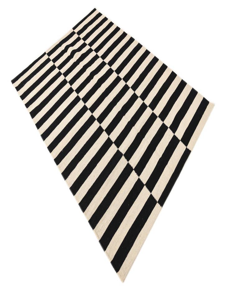 Detail image of  4' 2 x 5' 11  Hand Woven Kilim Modern Wool Rug