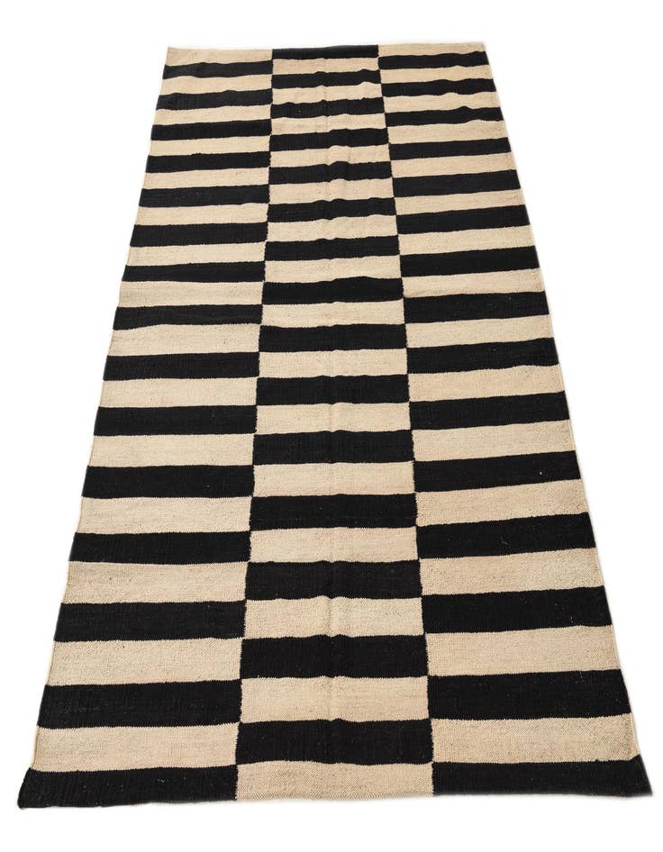 Detail image of  4' 4 x 5' 10  Hand Woven Kilim Modern Wool Rug