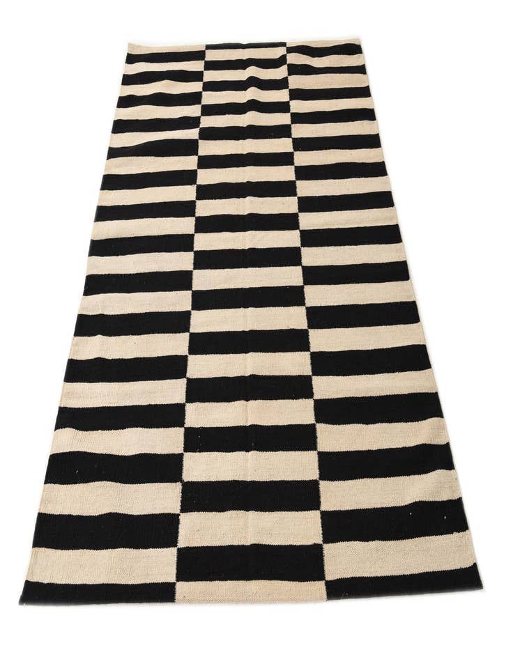 Detail image of  4' 3 x 5' 10  Hand Woven Kilim Modern Wool Rug