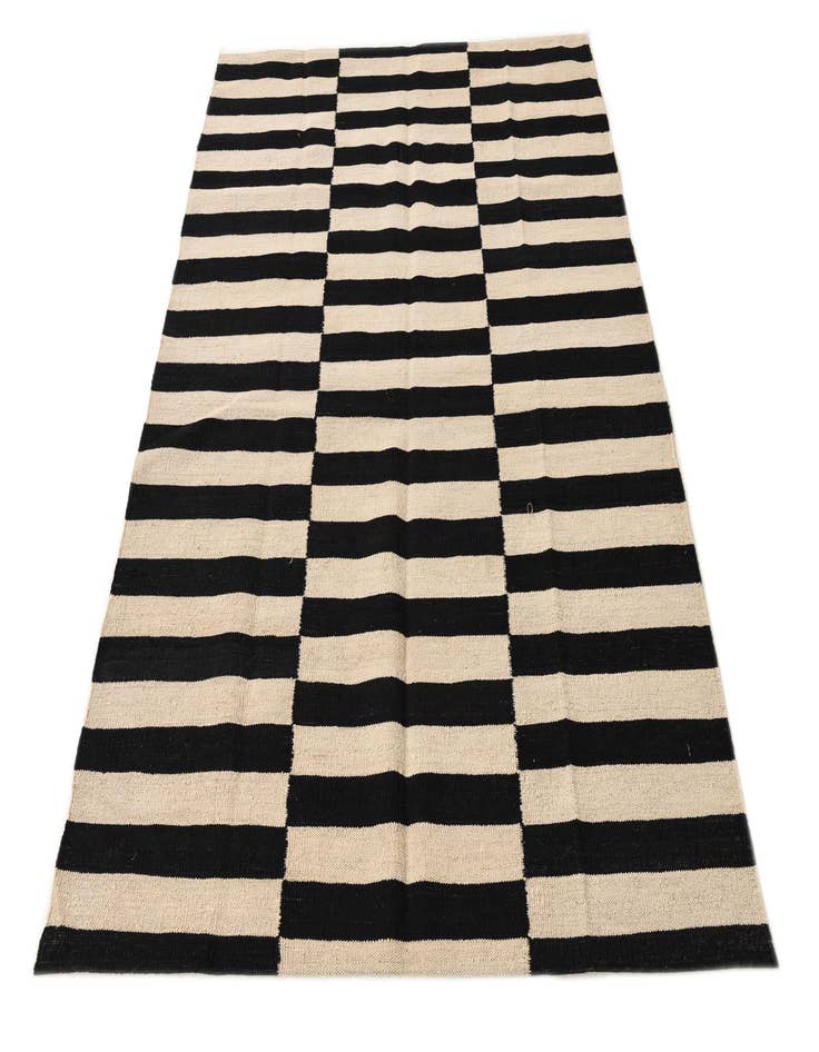 Detail image of  4' 4 x 5' 9  Hand Woven Kilim Modern Wool Rug