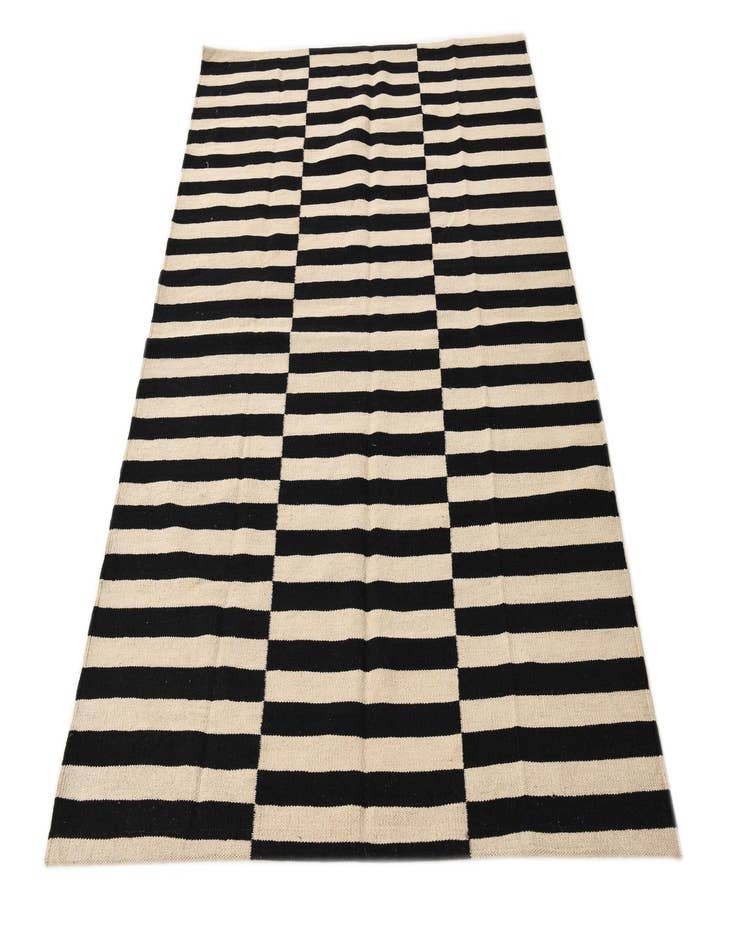 Detail image of  4' 1 x 5' 10  Hand Woven Kilim Modern Wool Rug