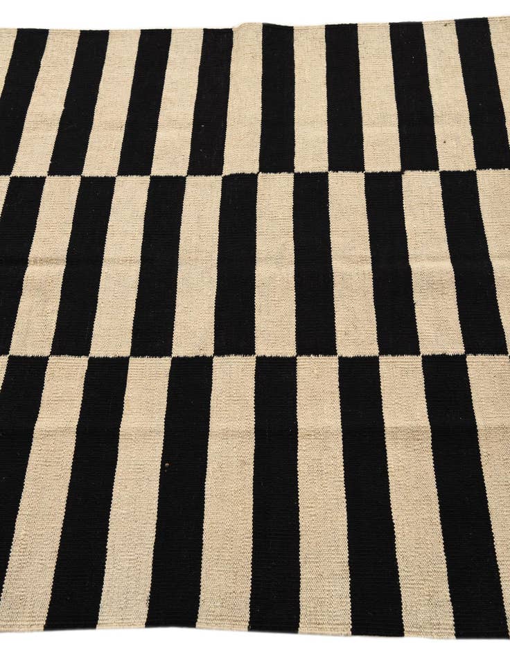 Detail image of  4' 3 x 5' 11  Hand Woven Kilim Modern Wool Rug