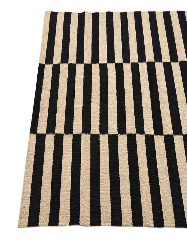 Detail image of  3' 4 x 4' 10  Hand Woven Kilim Modern Wool Rug