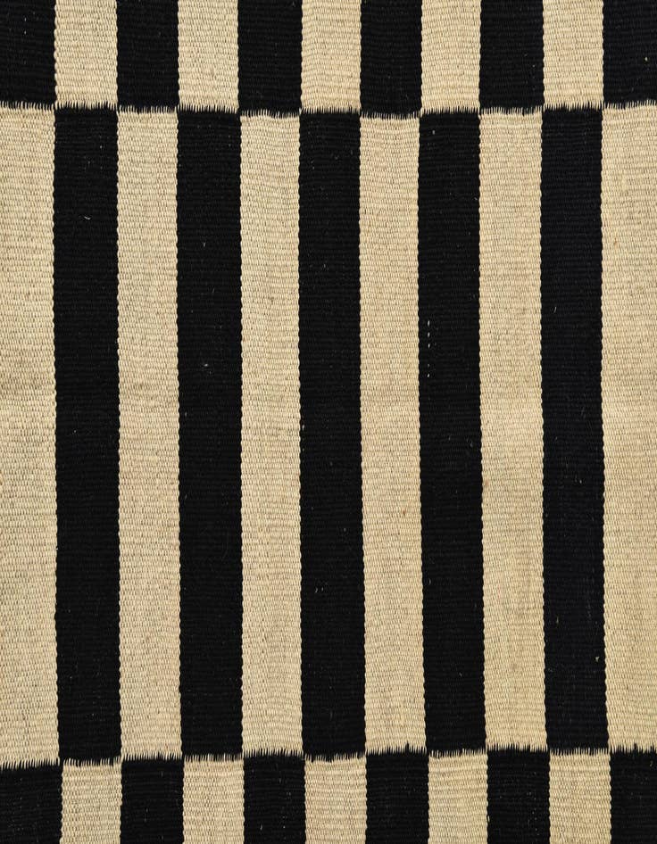 Detail image of  3' 4 x 4' 11  Hand Woven Kilim Modern Wool Rug
