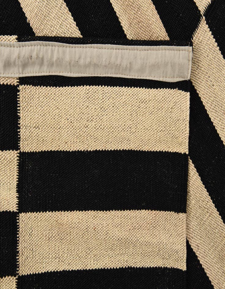 Detail image of  3' 4 x 4' 9  Hand Woven Kilim Modern Wool Rug