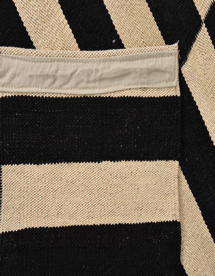 Detail image of  3' 4 x 4' 10  Hand Woven Kilim Modern Wool Rug