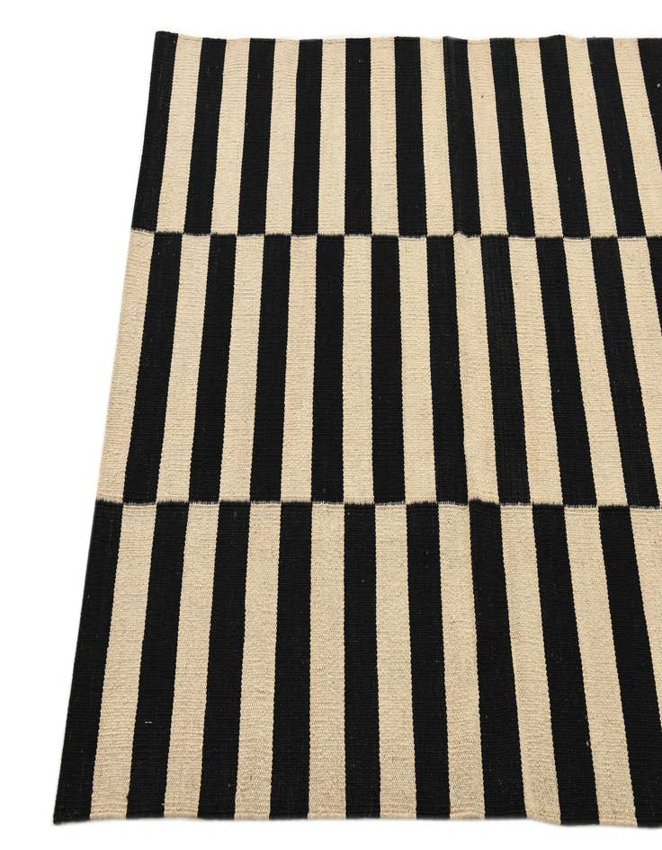 Detail image of  3' 5 x 4' 10  Hand Woven Kilim Modern Wool Rug