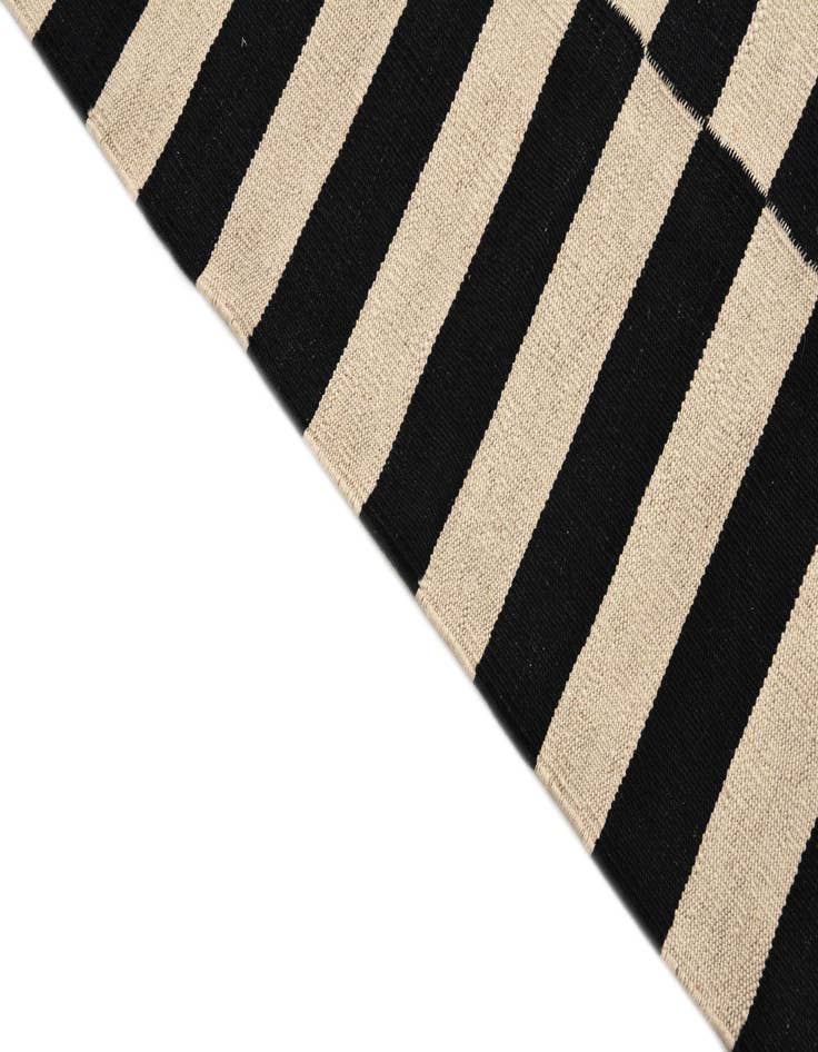 Detail image of  3' 3 x 4' 10  Hand Woven Kilim Modern Wool Rug