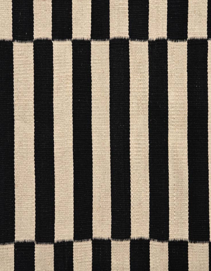 Detail image of  3' 3 x 4' 10  Hand Woven Kilim Modern Wool Rug