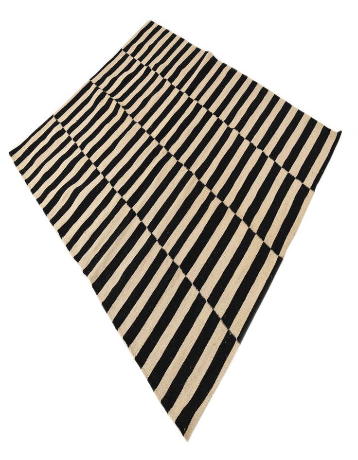 Detail image of  4' 11 x 6'  Hand Woven Kilim Modern Wool Rug