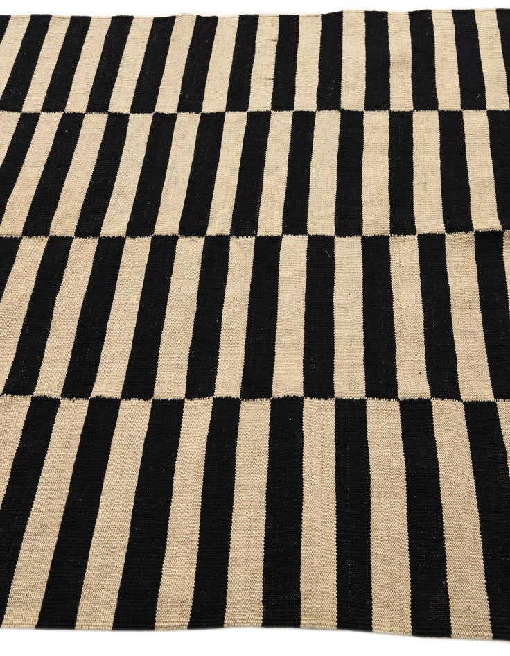 Detail image of  4' 11 x 6'  Hand Woven Kilim Modern Wool Rug