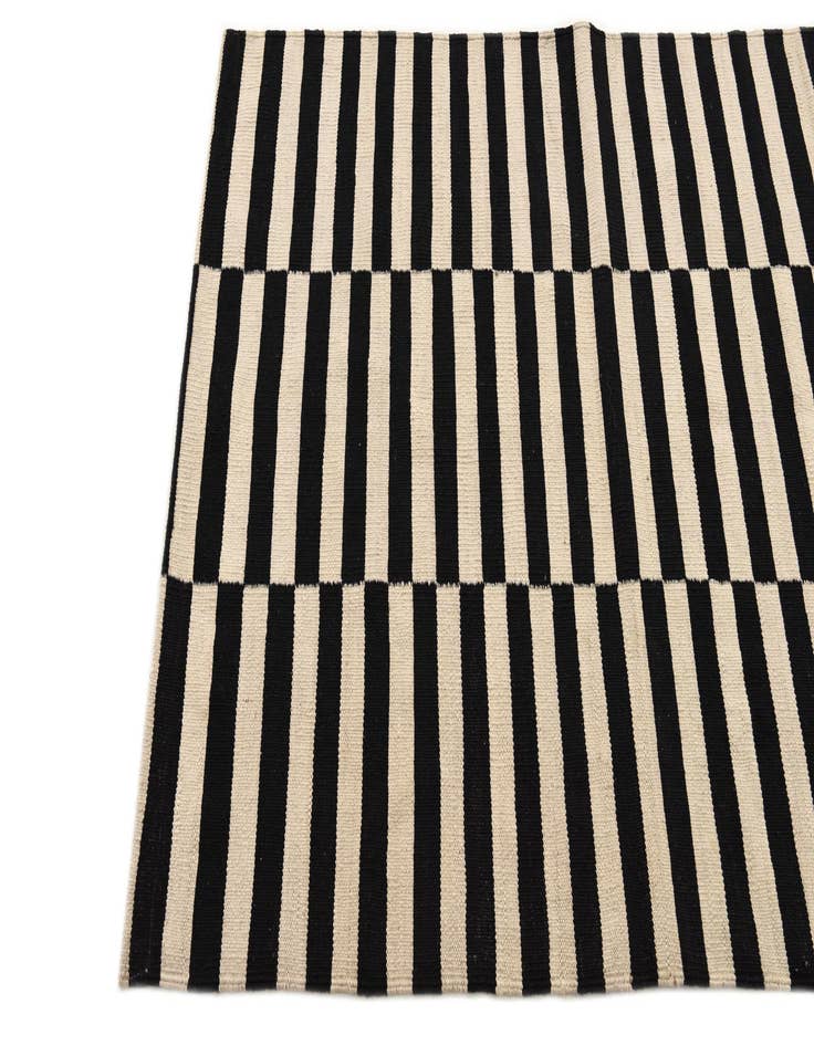 Detail image of  3' 4 x 4' 9  Hand Woven Kilim Modern Wool Rug