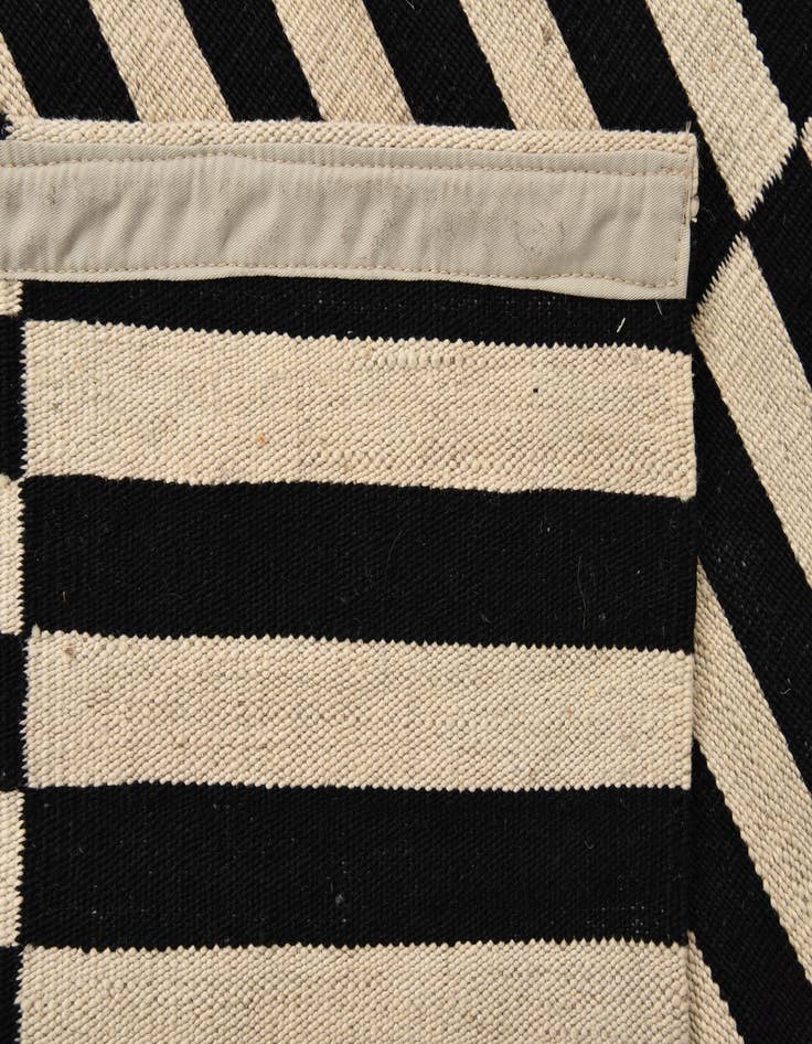 Detail image of  3' 4 x 4' 9  Hand Woven Kilim Modern Wool Rug