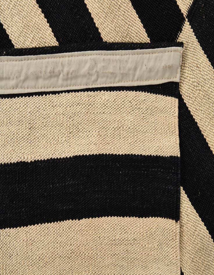 Detail image of  3' 4 x 4' 8  Hand Woven Kilim Modern Wool Rug