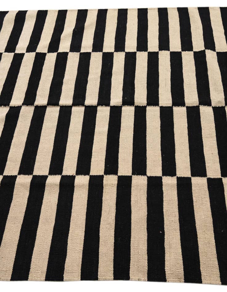 Detail image of  5' x 6' 4  Hand Woven Kilim Modern Wool Rug