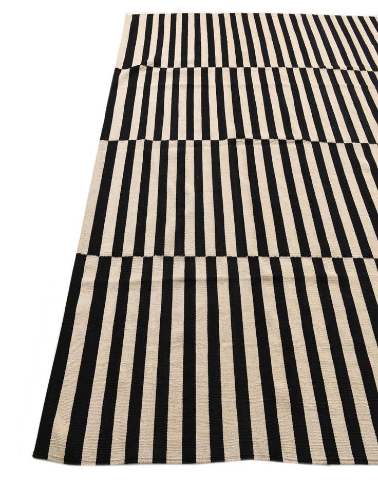 Detail image of  8' 1 x 11' 2  Hand Woven Kilim Modern Wool Rug