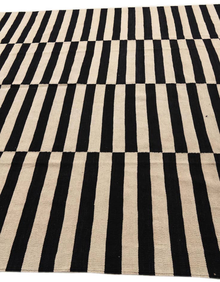 Detail image of  8' 1 x 11' 2  Hand Woven Kilim Modern Wool Rug