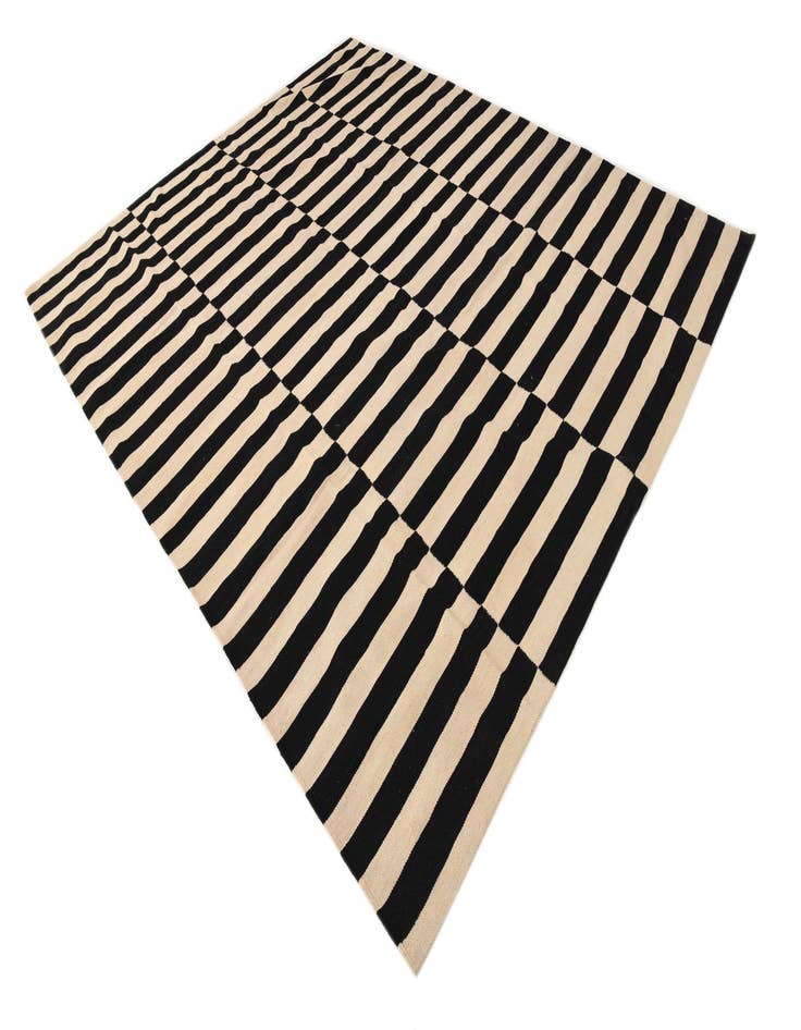 Detail image of  8' 2 x 9' 8  Hand Woven Kilim Modern Wool Rug