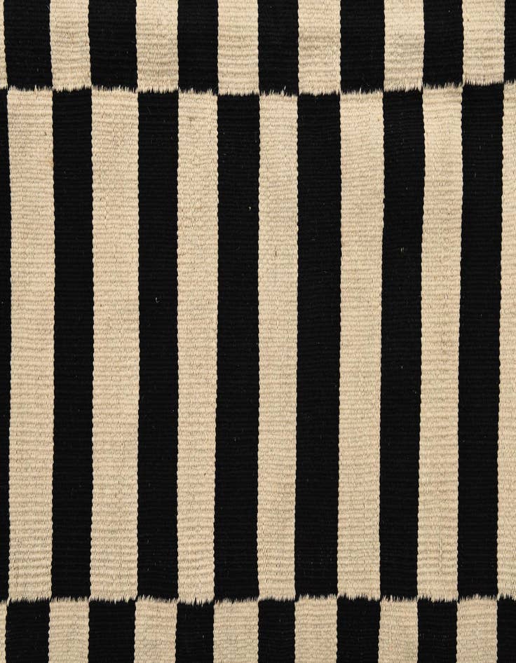 Detail image of  5' 5 x 7' 10  Hand Woven Kilim Modern Wool Rug