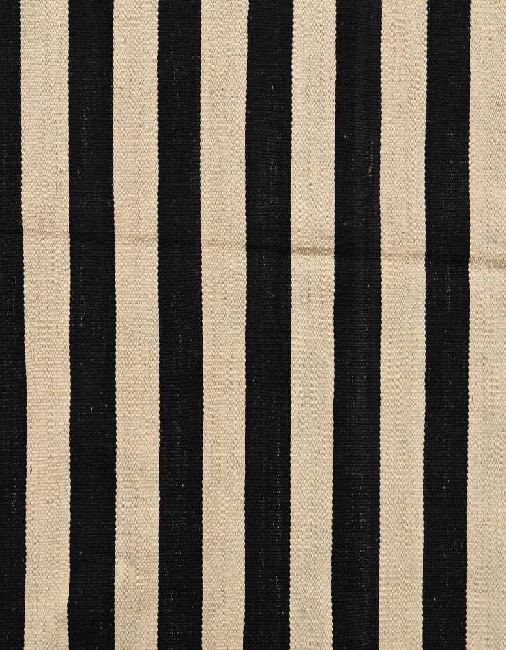 Detail image of  8' 2 x 9' 9  Hand Woven Kilim Modern Wool Rug