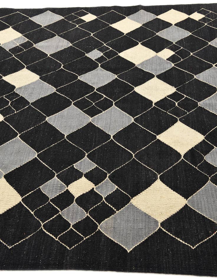 Detail image of  6' 2 x 7' 10  Hand Woven Kilim Modern Wool Rug