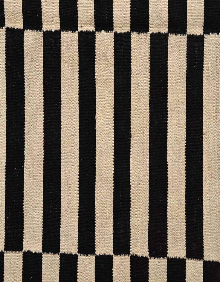 Detail image of  5' 7 x 7' 9  Hand Woven Kilim Modern Wool Rug