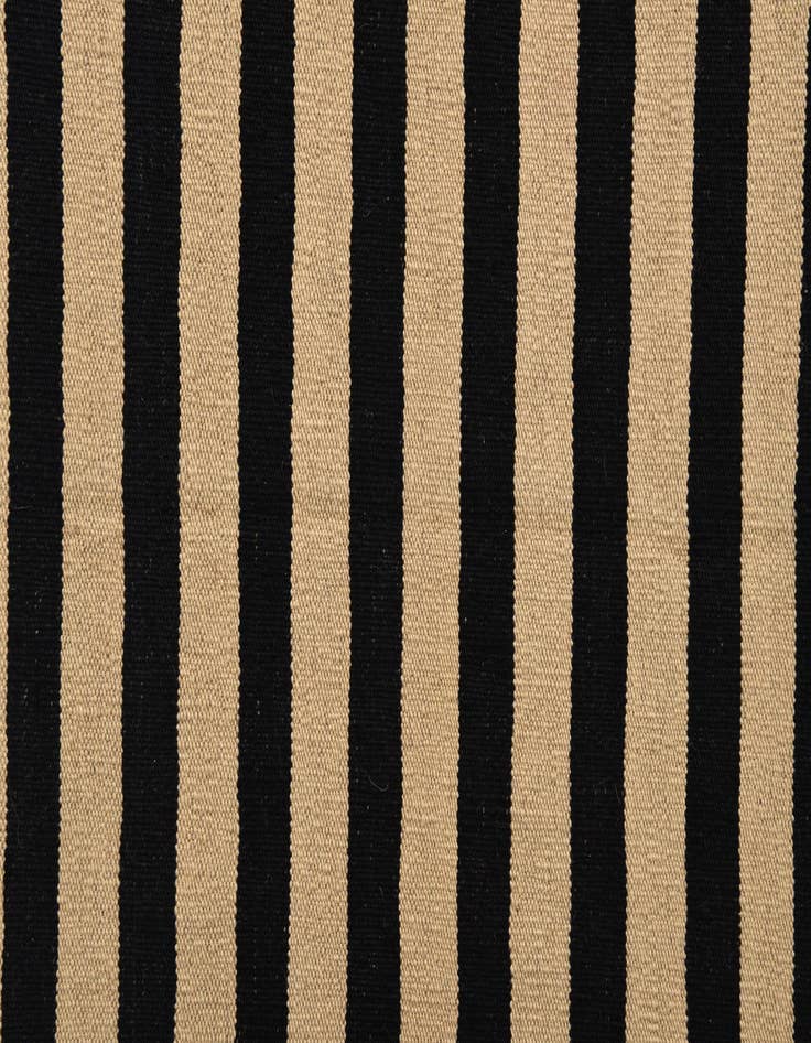 Detail image of  4' 8 x 6' 4  Hand Woven Kilim Modern Wool Rug