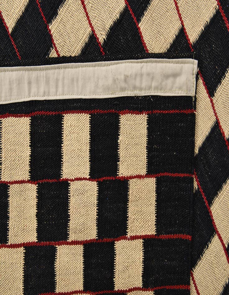 Detail image of  6' 8 x 9' 6  Hand Woven Kilim Modern Wool Rug