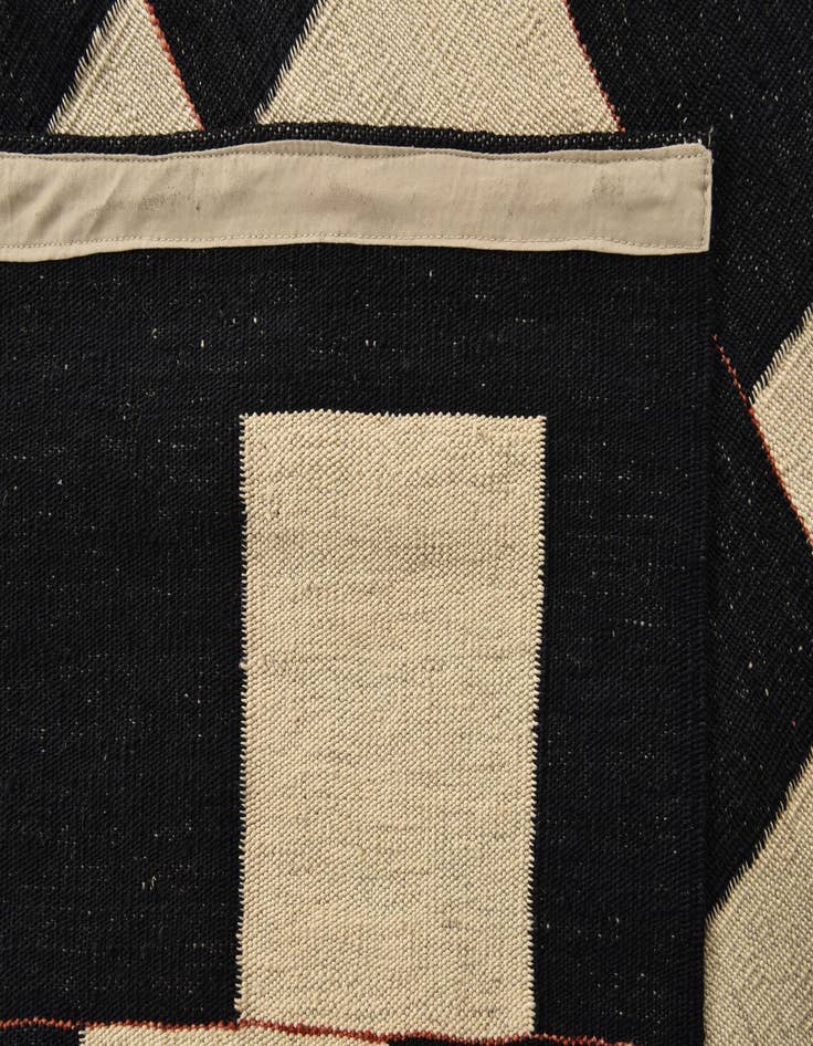 Detail image of  8' 6 x 9' 4  Hand Woven Kilim Modern Wool Rug
