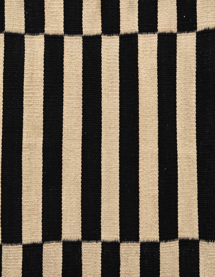 Detail image of  3' 5 x 4' 10  Hand Woven Kilim Modern Wool Rug