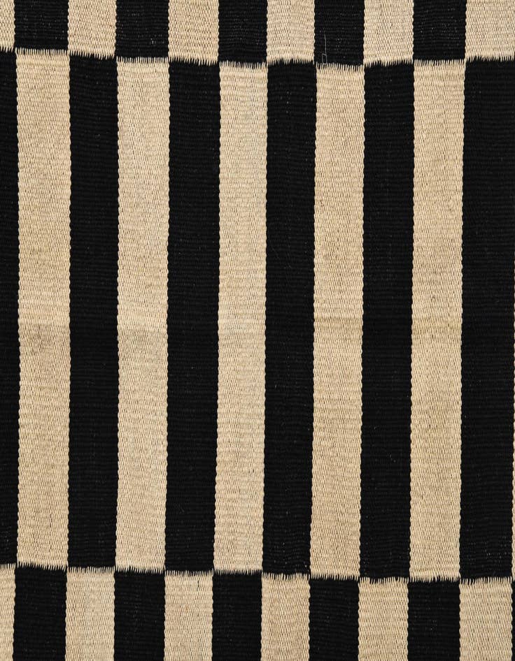 Detail image of  3' 3 x 4' 10  Hand Woven Kilim Modern Wool Rug